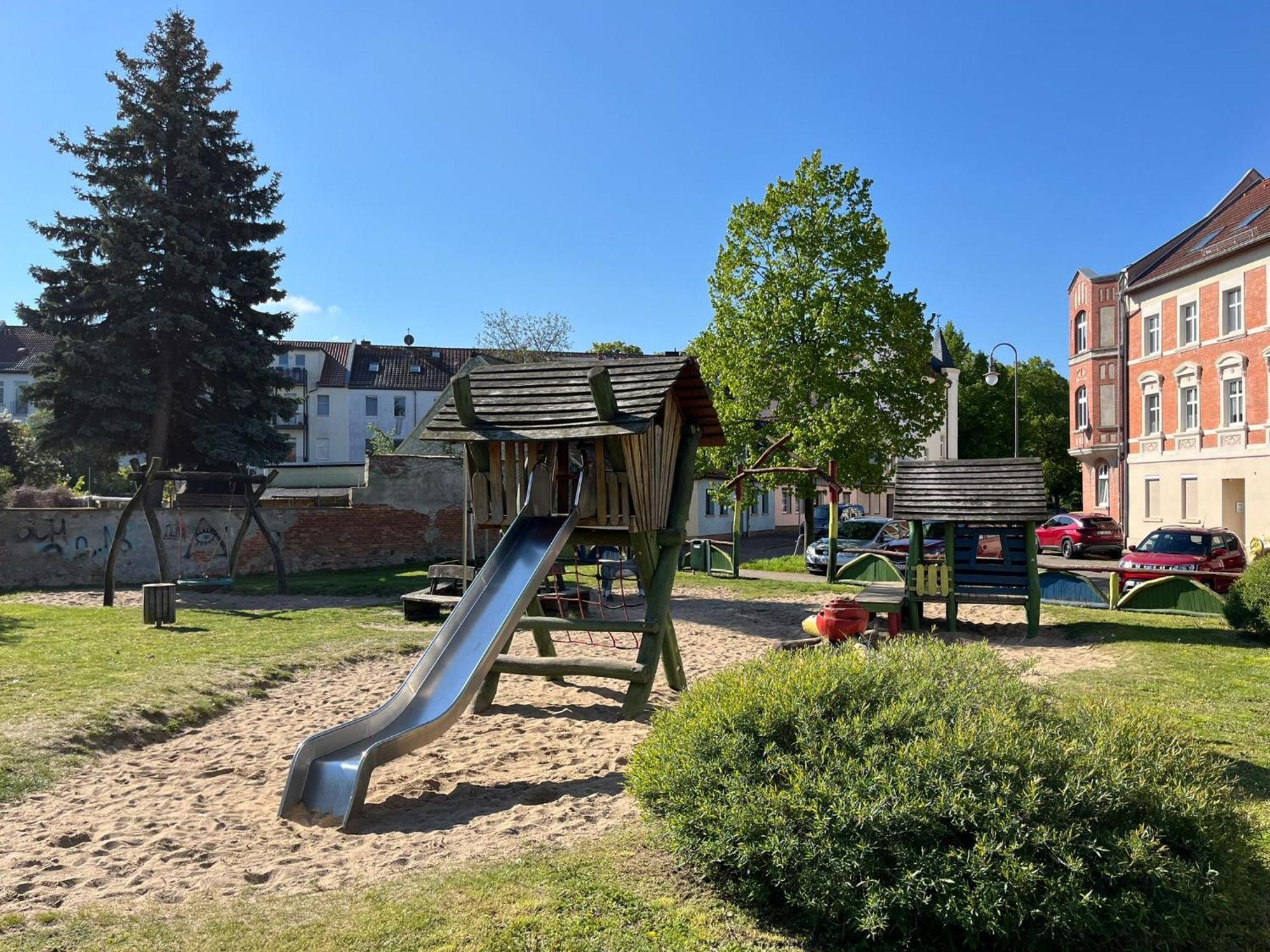 Fewo "Franzi" 5 Personen, Zentrale Lage, Parkplatz Dessau-Rosslau Zewnętrze zdjęcie