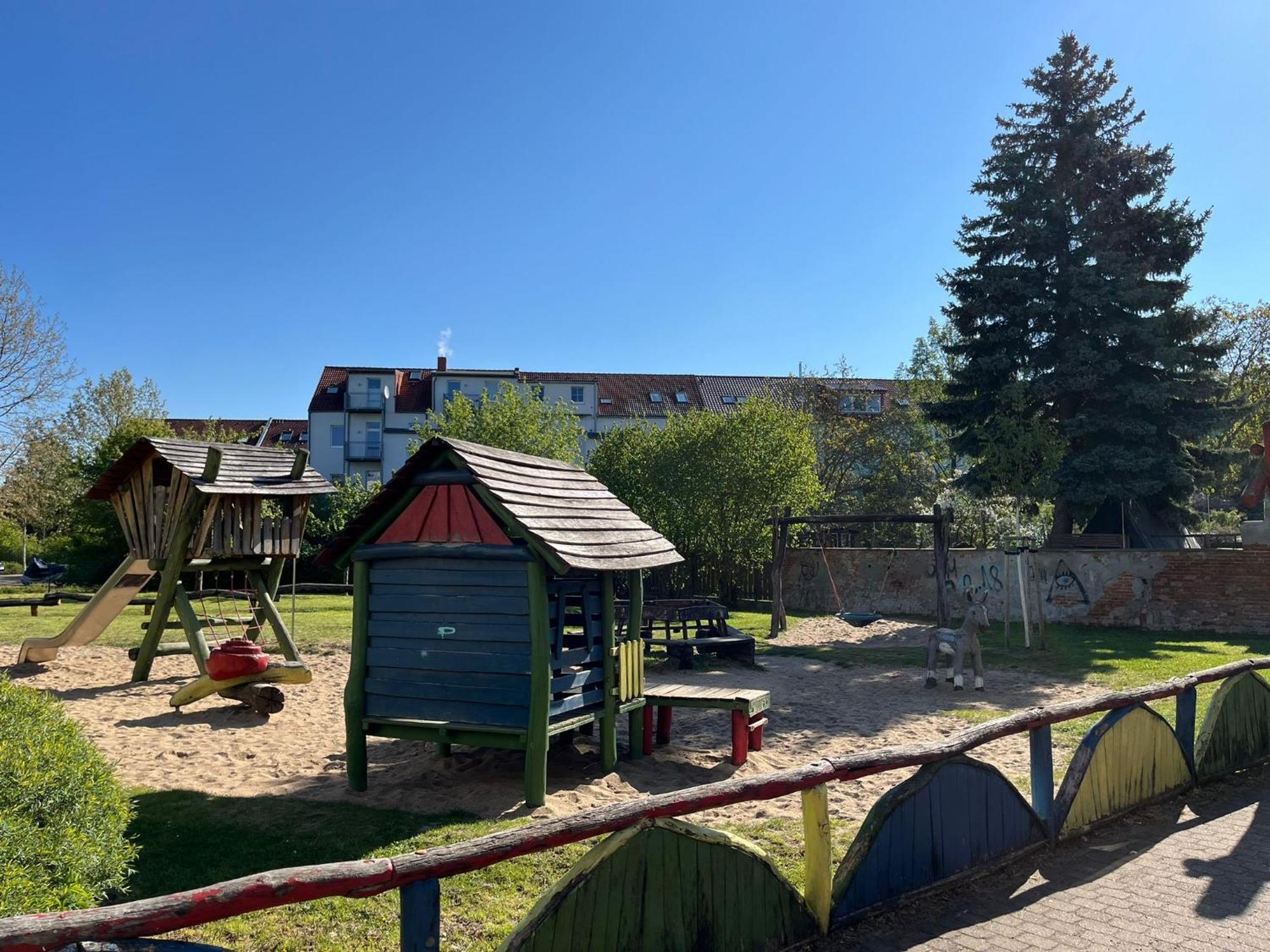 Fewo "Franzi" 5 Personen, Zentrale Lage, Parkplatz Dessau-Rosslau Zewnętrze zdjęcie
